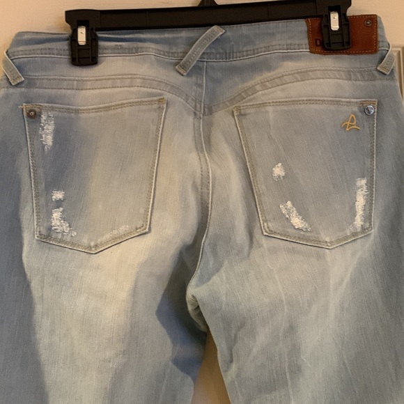 DL1961 Denim - Picture 5 of 5